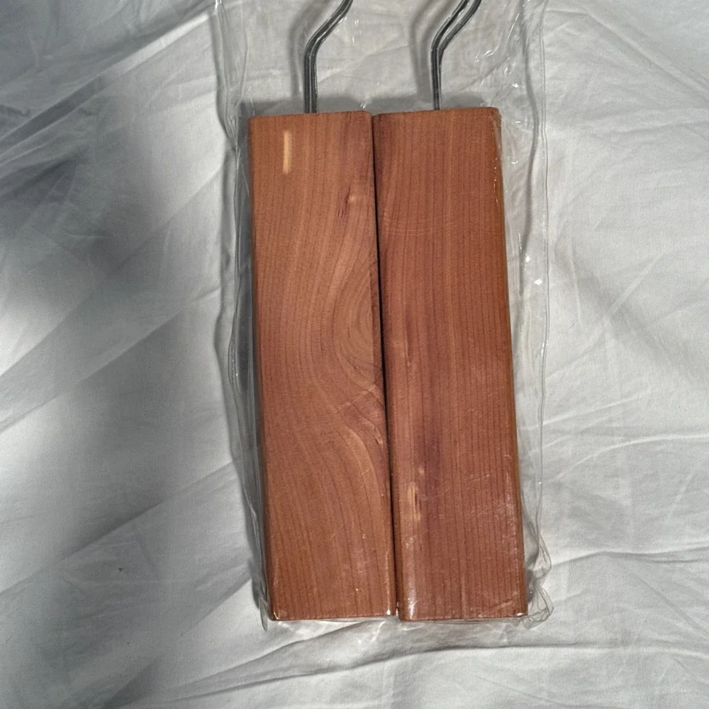 Lot of 4 Cedar Fresh Cedar & Lavender Hang ups Repel Moths New and Sealed